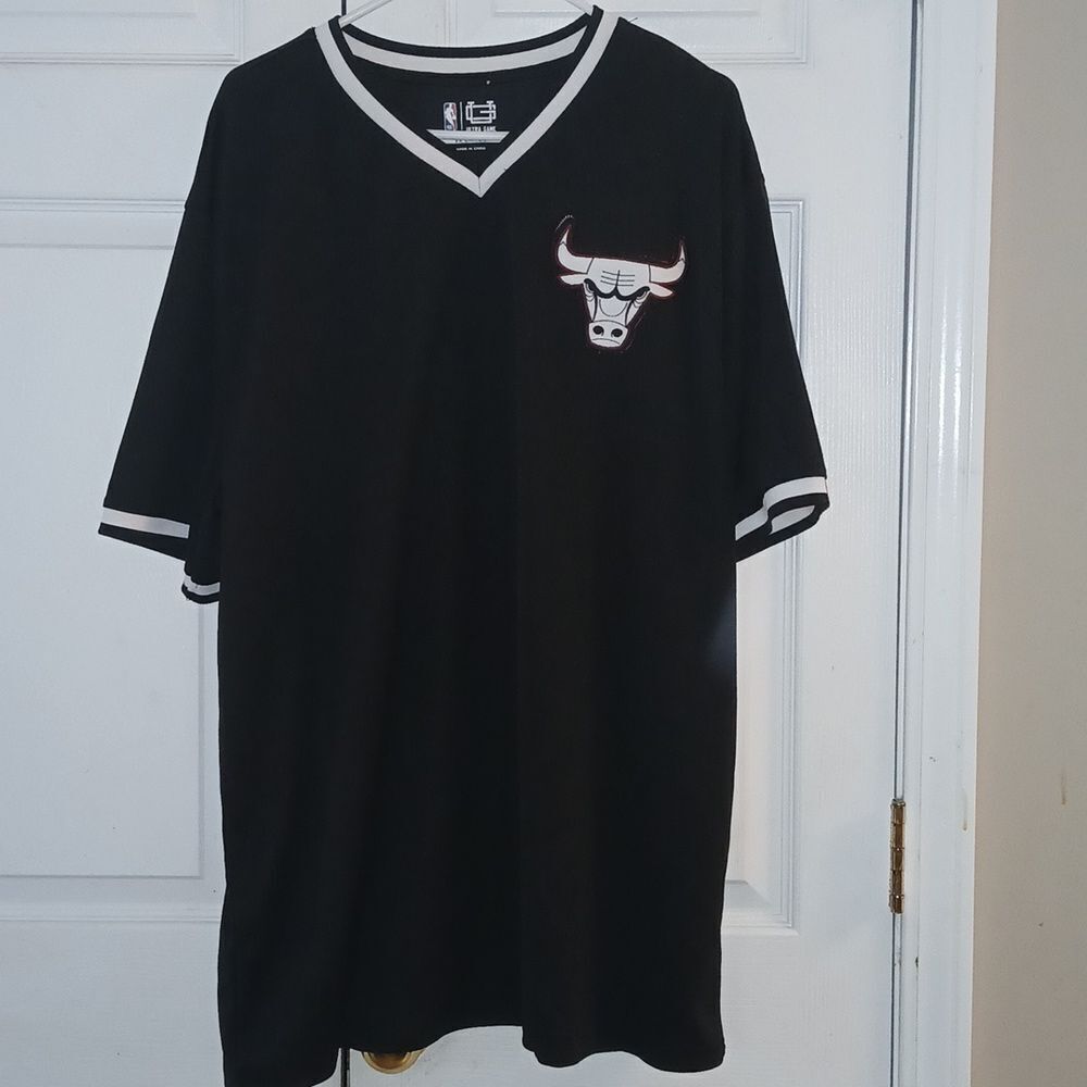 NBA Ultra Game Chicago Bulls Jersey Basketball Game Day Sz 2XL NWOT